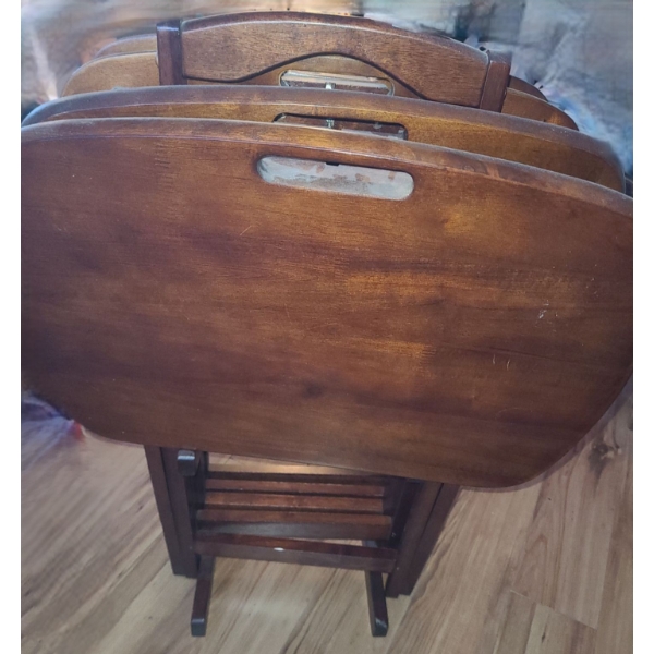 Set of 4 Foldable TV Trays with Stand 23 W, 15 D, 26 T