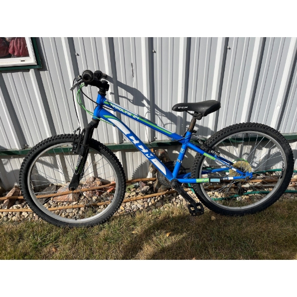 CCM kids bike 18 speed with front suspension and new brakes