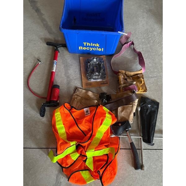 Tool Collection Incl. Box Link Cleat Tools 