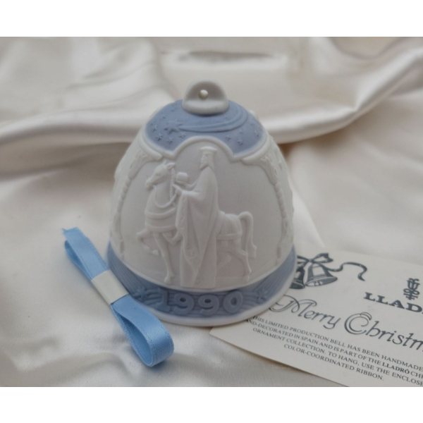 LLADRO Porcelain - 1990 Christmas Bell 3.5T