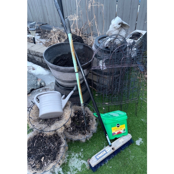 Lawn & Garden Collection - Trellus Watering Canister Planters Miracle Grow Shop Broom & More