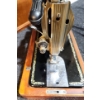 Image 6 : Singer Sewing Machine Model BAJ3-8 With Wooden Carry Case