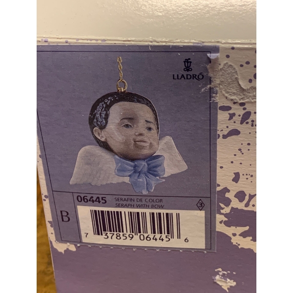 LLADRO Porcelain 'Seraph w/ Bow' Figurine - 2.5L 