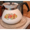 Image 3 : 3 Shelves Of Premium Kitchen Must Haves - Le Cruset Dutch Oven Electric Wok PYREX Casserole 