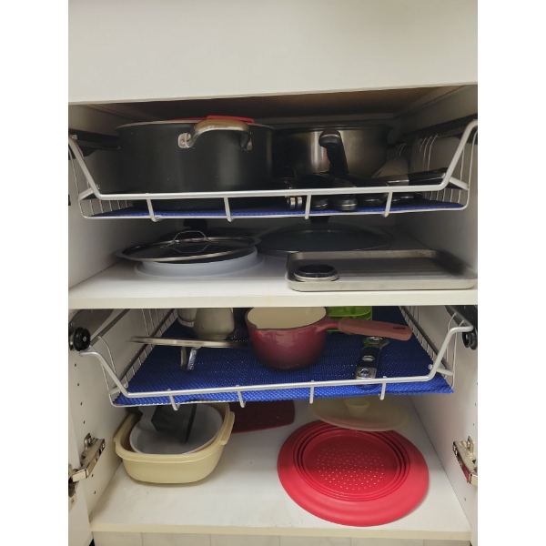 Cupboard & Drawer Contents - Beside Fridge Kitchen Knives Pots & more 