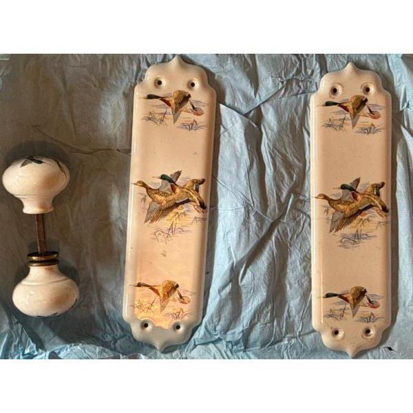 Set of Lovely Goose Finger Plates with matching Knobs 