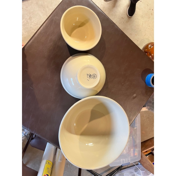  Set of 3 Friends of Medalta Bowls. New condition. Measurements in photos. 