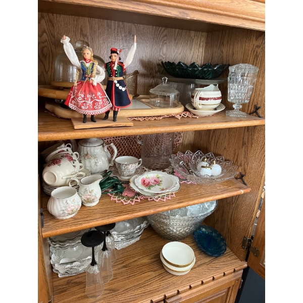 -large collection of ceramic serving dishes, collectables flower of Hot salt and pepper, shakers pun