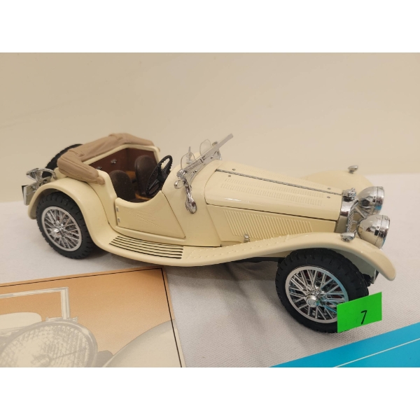 Franklin Mint Jaguar SS 100 Die Cast Model with Documentation