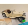 Image 1 : Franklin Mint Jaguar SS 100 Die Cast Model with Documentation