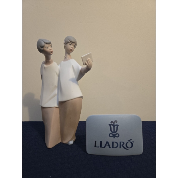 LADRO A Choir Boys Singing Porcelain Figure Matte (5W, 3D, 8T) & Blue Porcelian Sign (4W, 3T)