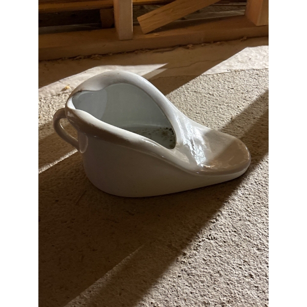 Vintage Porcelain Slipper Bed Pan Antique no cracks or chips