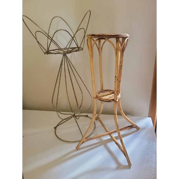 Retro Plant Stands 21T