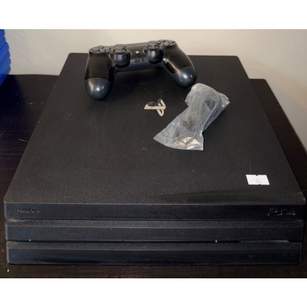 Playstation 4 Game Console w/ 1 Controller 