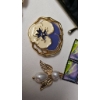 Image 3 : Vintage Jewelry and Collectibles Including Necklace, Brooches, and Stamps Tokens in Clutch Purse