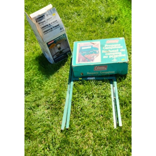 Coleman: Propane Camp Stove Model 5423B701 w/ Stand and Propane Lantern Model 5154B700T