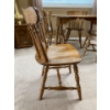 Image 3 : Maple Country Dining Table & 4 Chairs 42D