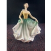 Image 1 : Royal Doulton Cynthia HN2440 Figurine, 6 Inch