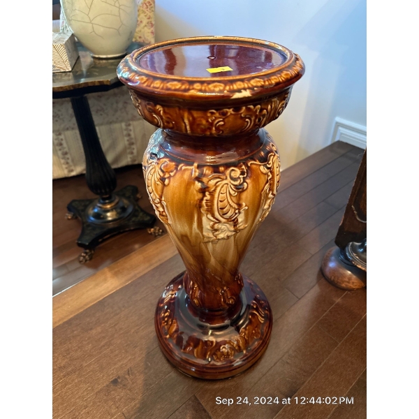 Pottery Plant Stand 9Wx20T