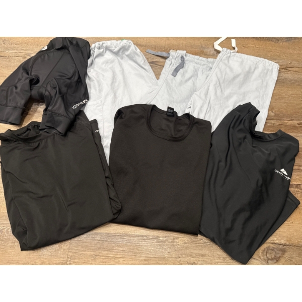 Ladies Fitness Threads - Size Small