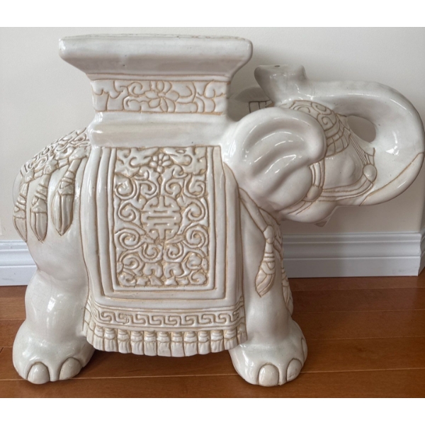 Ceramic Elephant Plant Stand - Luckey Trunk Up 22x17