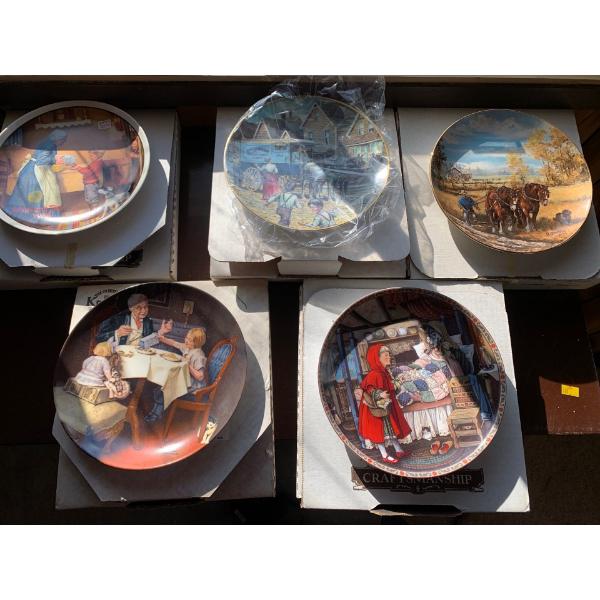 Decorative Plates Collection 