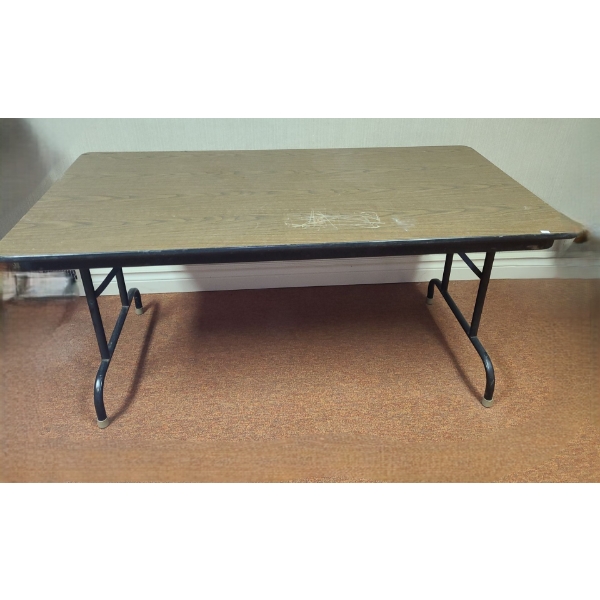 Folding Utility Table 60 W, 30 D, 29 T