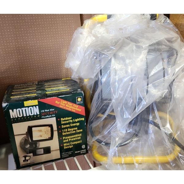 Regent Motion Sensor Light CMS80 and Halogen Work Light CPQS45