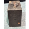 Image 6 : Vintage Kodak Brownie Box Camera
