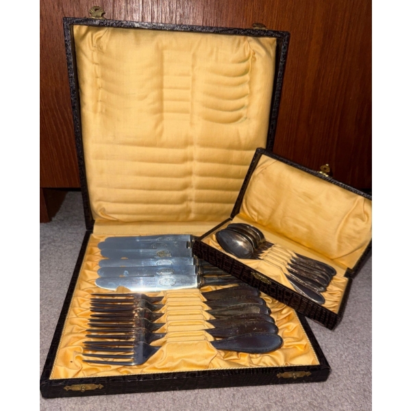 German Stamped 900 Silver Flatwear Collection