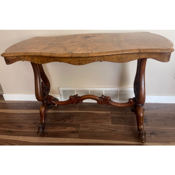 Stunning Antique Victorian Burr Walnut Table 39x19x26