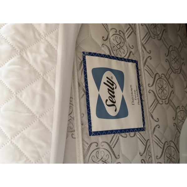 Sealy Daisy town Euro top Double Mattress/ Box spring and frame. Great Condition and Mattress Cover