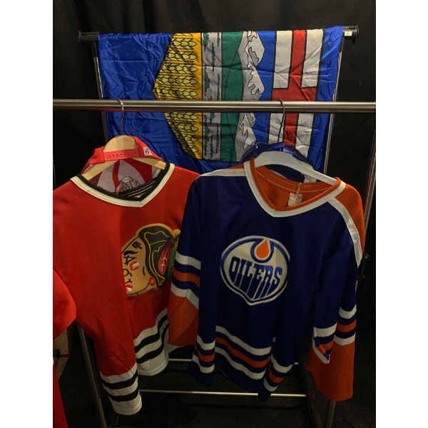 Mens Hockey Merch (S/M); Blackhawks + Oilers Jersey/Cap Combo, Plus Alberta Flag 