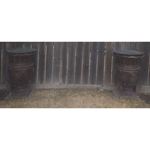 Decorative Outdoor Concrete Forms - Urns / Garden Planters (quant.2) 29T Very Heavy