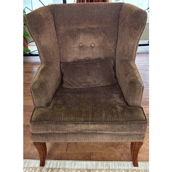 Green Chair, 34W, 30D, 42T 