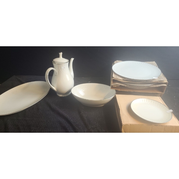 Noritake Japan "Sonoma" Dinnerware- Plates, Cups/ Saucers, Platter, Coffee/ Tea Pot (See All Photos)