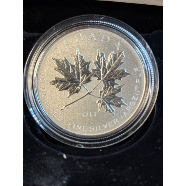2011 $10 Maple Leaf Forever - Pure Silver Coin.9999 15.87g RCM