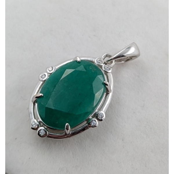 Silver Emerald gemstone Pendant 2.5 ct Certified  ($10,881 Appraisal)