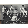 Image 3 : Historical Women's Hockey Team Photographs From Early 1900s