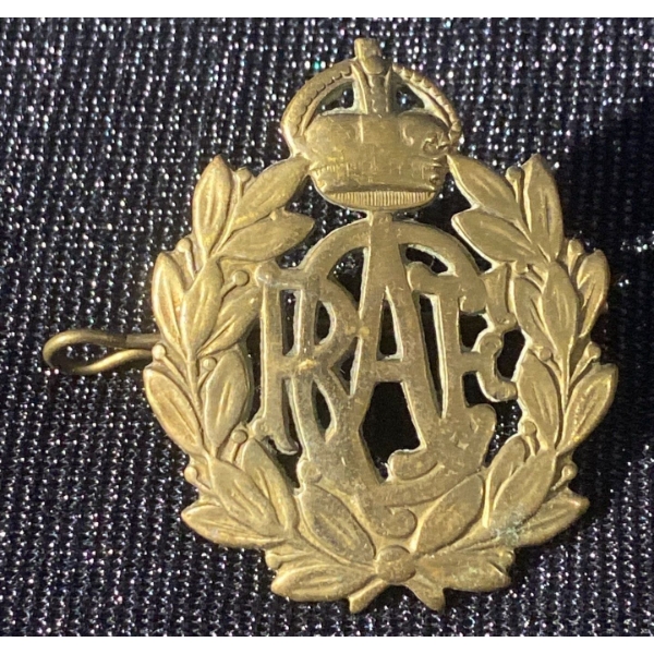Royal Canadian Air Force Cap Badge From WWII
