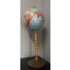 Image 1 : Tall World Globe - 31T 