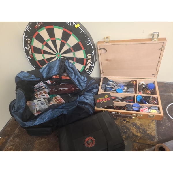 Dart Lovers Kit (Board, Darts, Flight) 