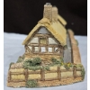 Image 4 : Carved Avon 'Anne Hathaways Cottage at Stratford' 