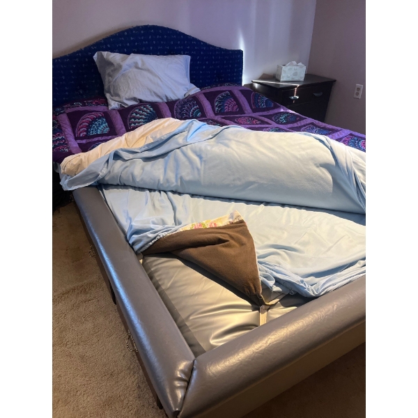 Retro 1960 style waterbed heated, and working condition
