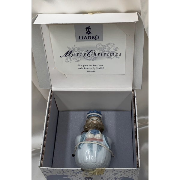 LLADRO Porcelain "King Gasper' 2.5T 