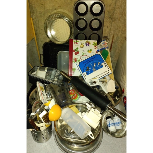 Entire Set Of Kitchen Utensils & Items To Whip Up Any Dish  Muffin Trays, Cake Pans, Pots & Pans, Ro