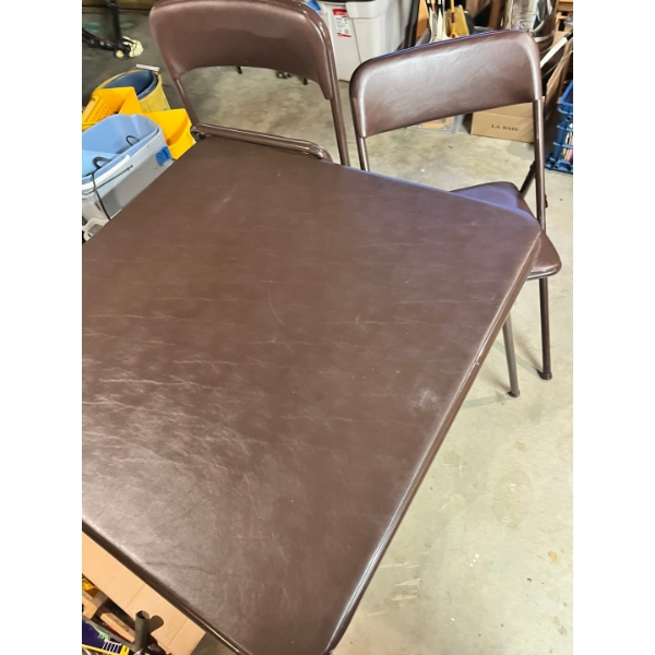 Deluxe folding Card table and 4 chairs. 