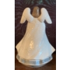 Image 2 : LLADRO Porcelain 'Angelic Melody Figurine - 7.5T 