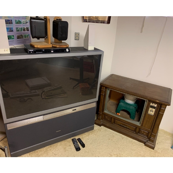 52' Toshiba Rear Projection TV on Casters w/ DIY Project & More