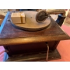 Image 4 : ANTIQUE COLUMBIA ECLIPSE HORNLESS GRAPHOPHONES TABLE-TOP includes four boxes of antique needles, Ame